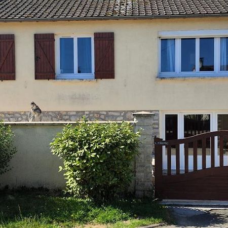 Maison De Village Avec Exterieur Oysonville Bagian luar foto
