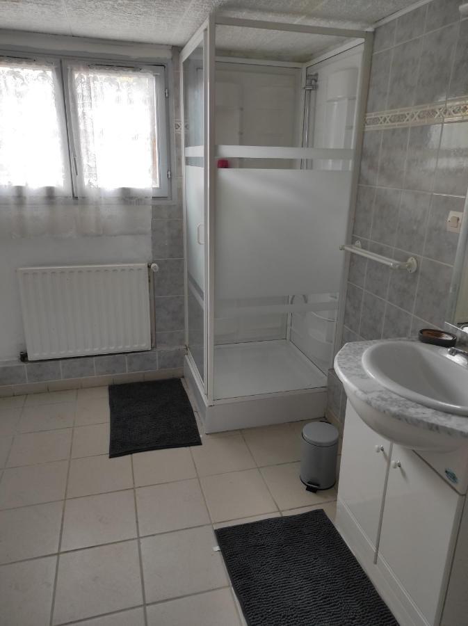 Maison De Village Avec Exterieur Oysonville Bagian luar foto