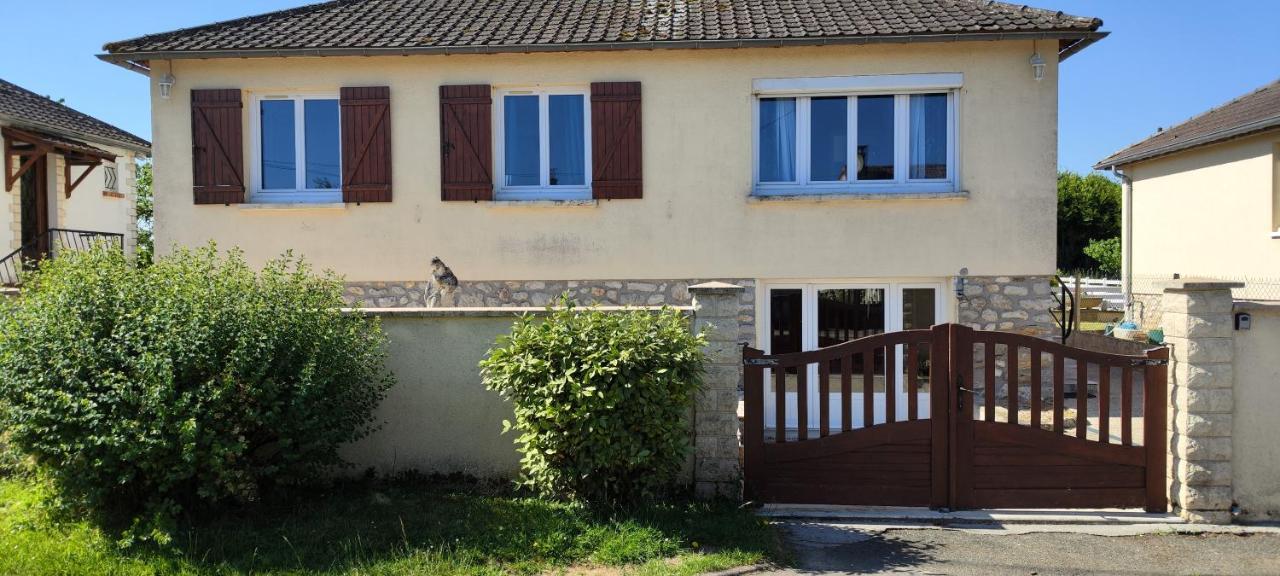 Maison De Village Avec Exterieur Oysonville Bagian luar foto